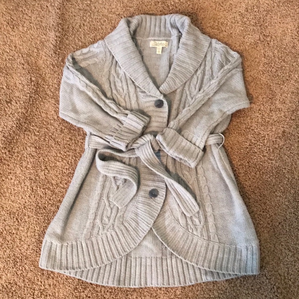Grey Cabela’s cabled sweater